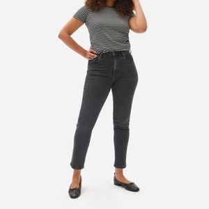 The Curvy Cheeky® Straight Jean in Washed Black
